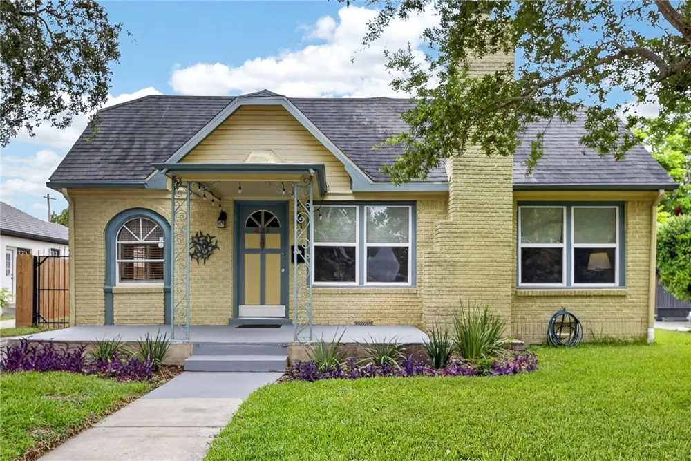 421 Cole Street Corpus Christi, TX 78404