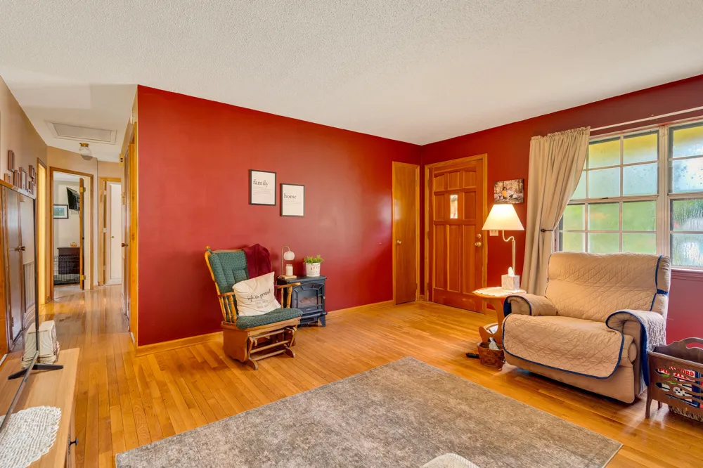 912 Crest Drive Chickamauga, GA 30707