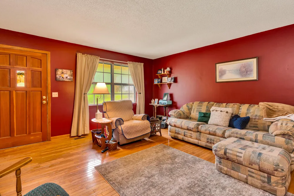 912 Crest Drive Chickamauga, GA 30707