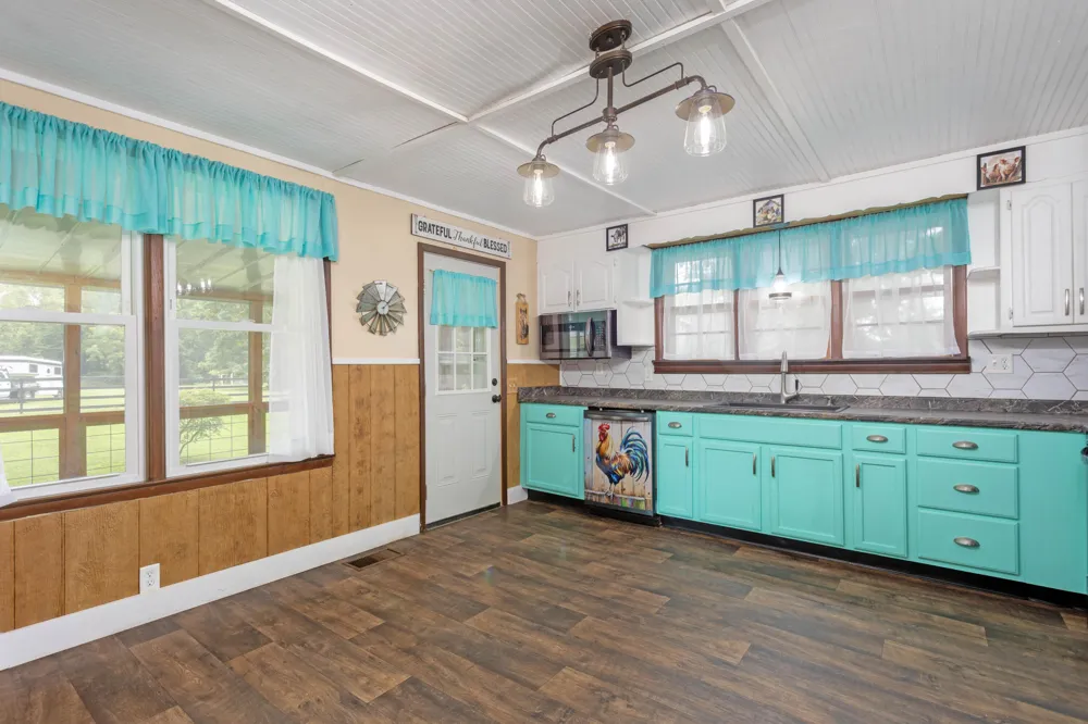 123 Leggett Road Sale Creek, TN 37373