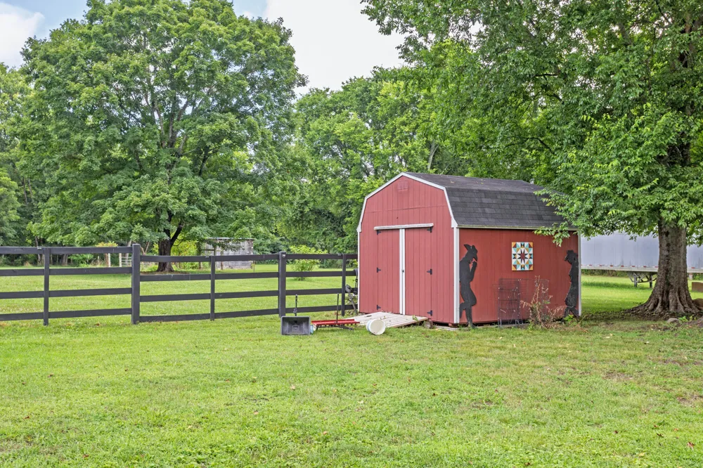 123 Leggett Road Sale Creek, TN 37373