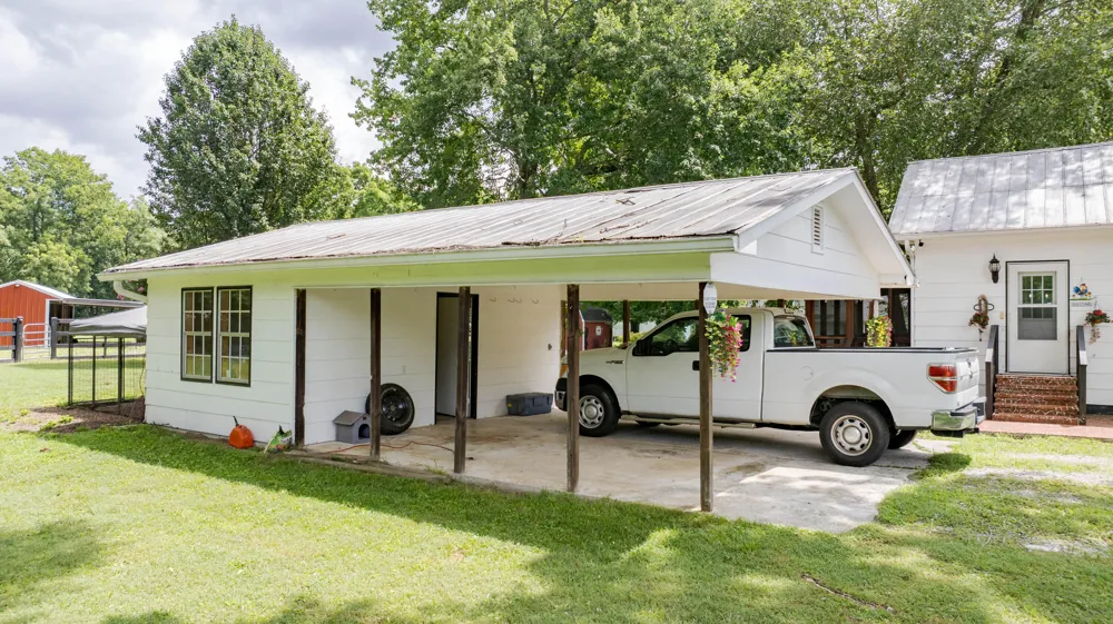 123 Leggett Road Sale Creek, TN 37373
