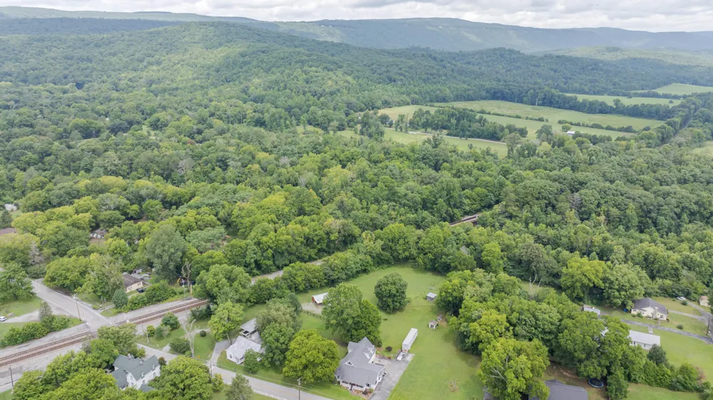 123 Leggett Road Sale Creek, TN 37373