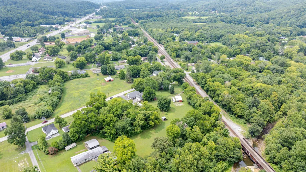 123 Leggett Road Sale Creek, TN 37373