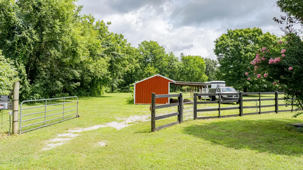 123 Leggett Road Sale Creek, TN 37373