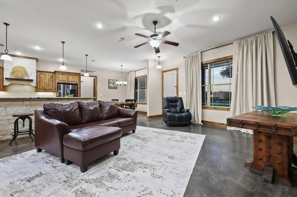 7106 County Road 4729 #2 Commerce, TX 75428