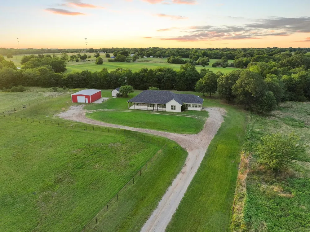 7106 County Road 4729 #2 Commerce, TX 75428