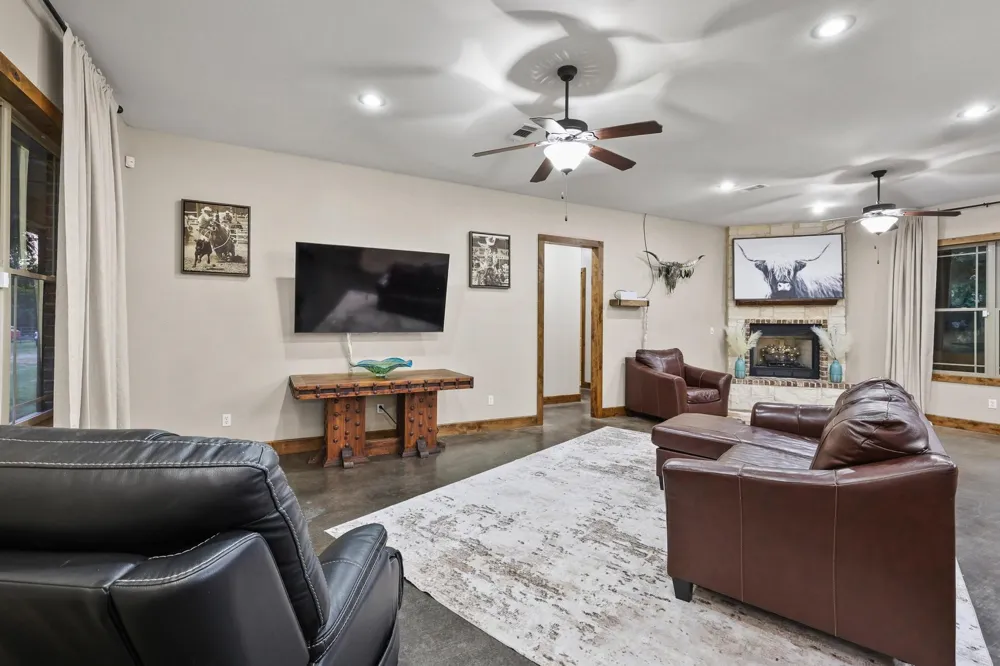 7106 County Road 4729 #2 Commerce, TX 75428