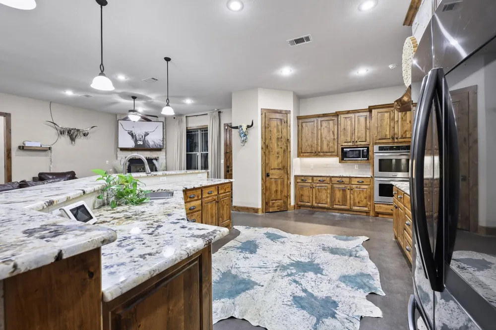 7106 County Road 4729 #2 Commerce, TX 75428