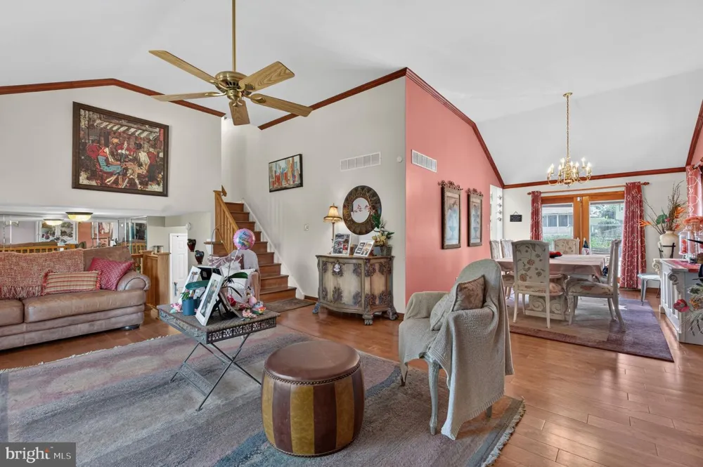 1127 HOWER LANE Philadelphia, PA 19115