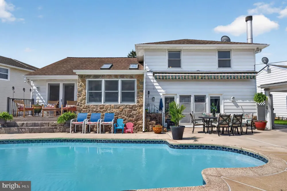 1127 HOWER LANE Philadelphia, PA 19115