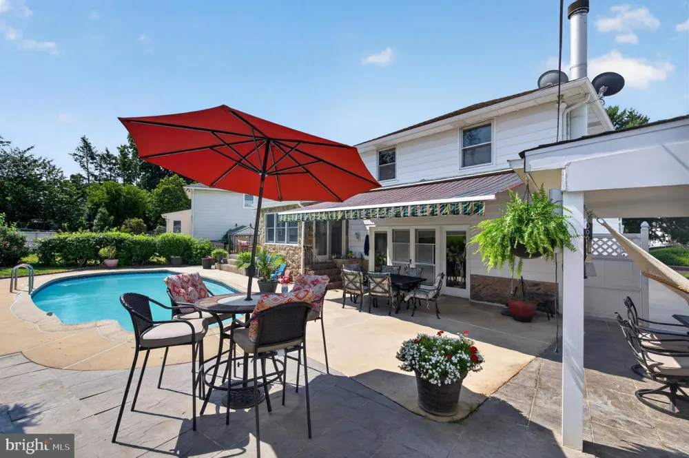 1127 HOWER LANE Philadelphia, PA 19115