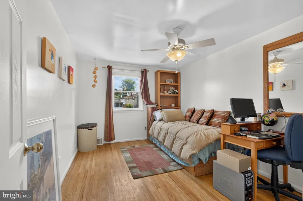1127 HOWER LANE Philadelphia, PA 19115