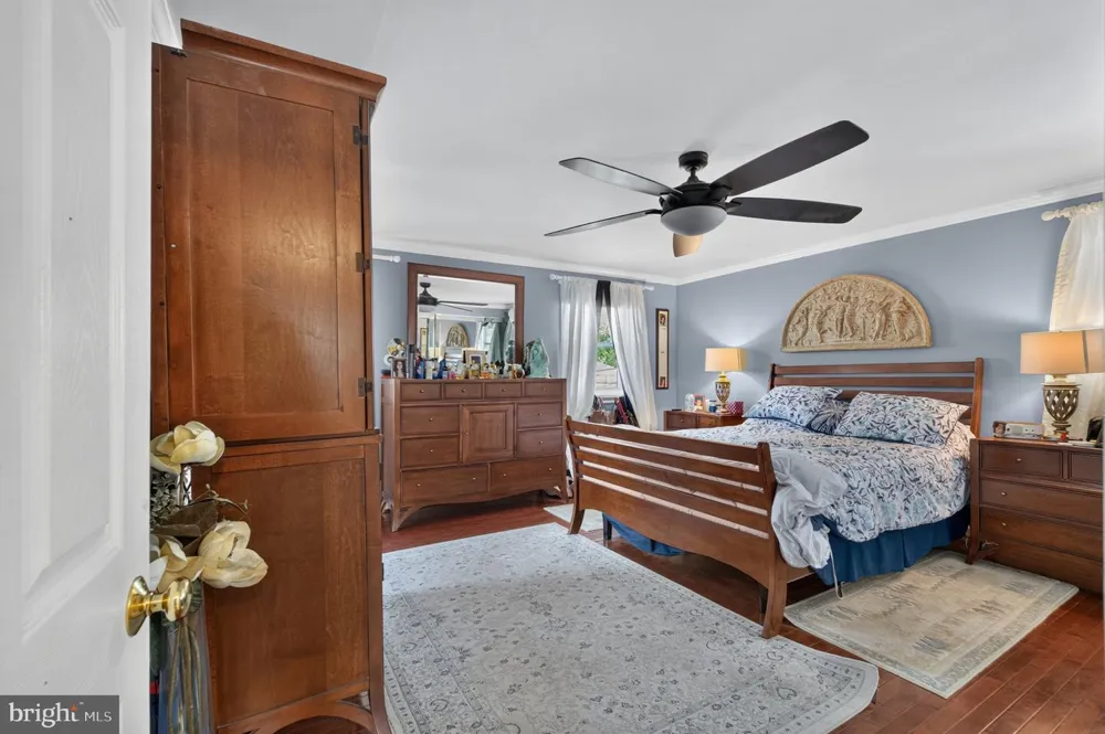 1127 HOWER LANE Philadelphia, PA 19115