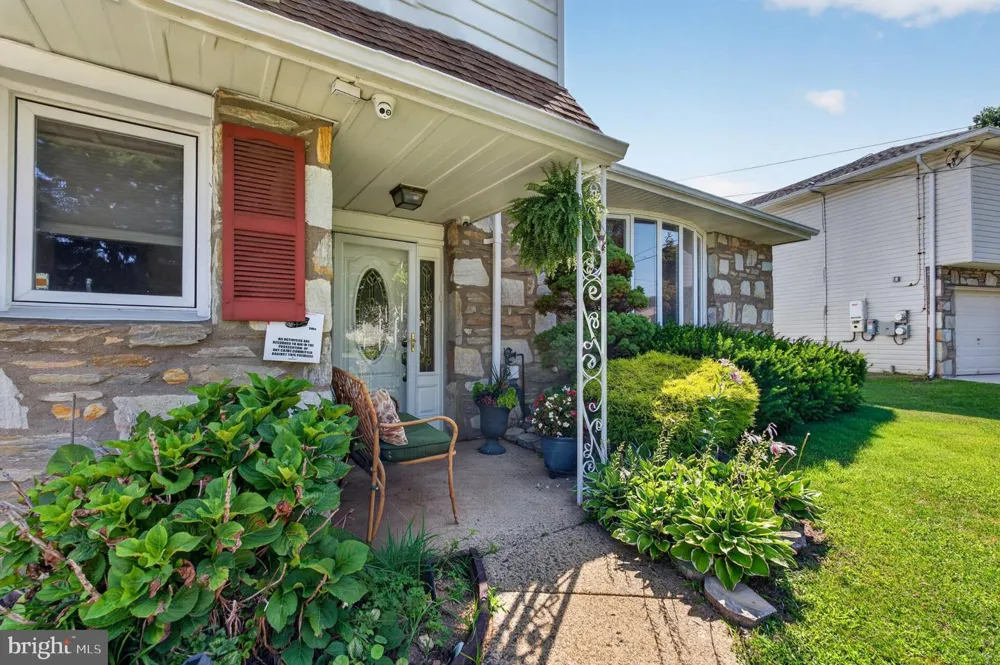 1127 HOWER LANE Philadelphia, PA 19115