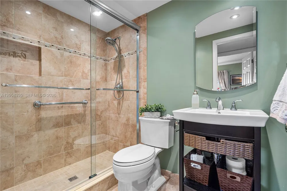 1501 S Ocean Blvd #102 Lauderdale By The Sea, FL 33062