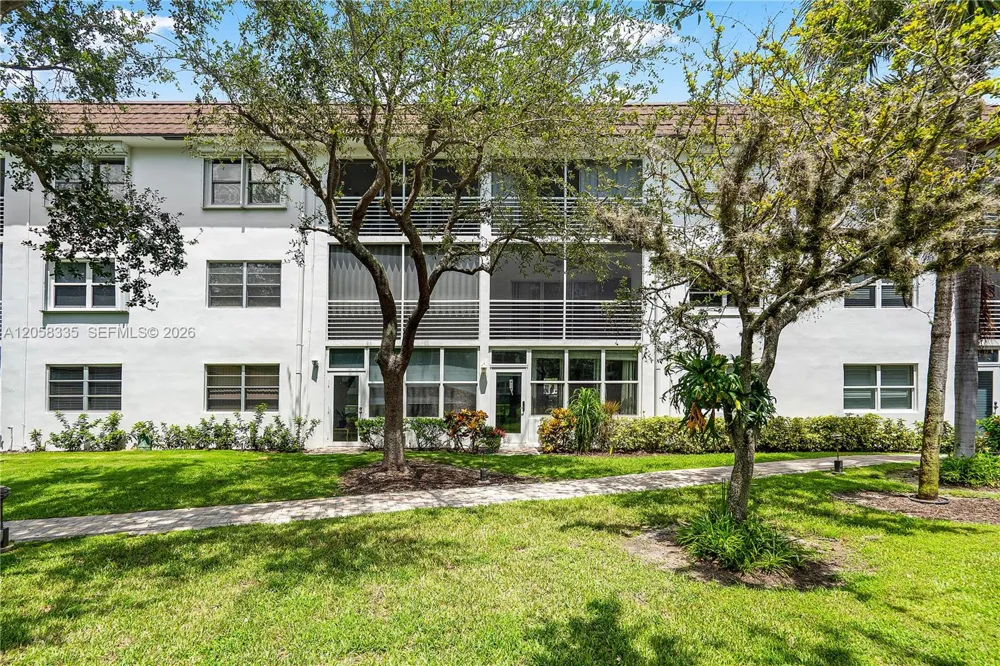 1501 S Ocean Blvd #102 Lauderdale By The Sea, FL 33062