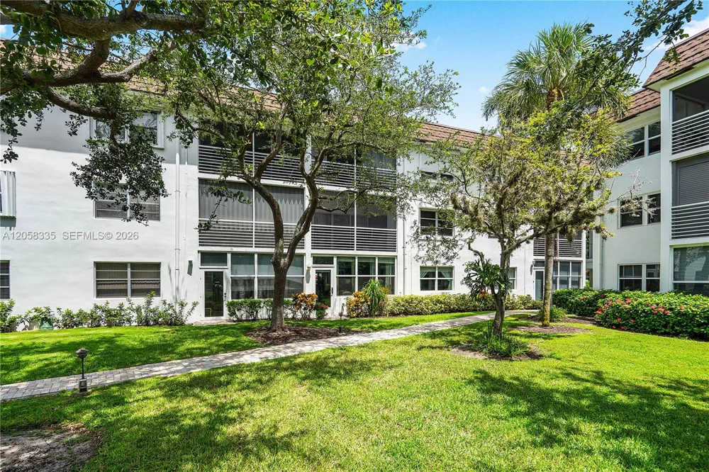 1501 S Ocean Blvd #102 Lauderdale By The Sea, FL 33062