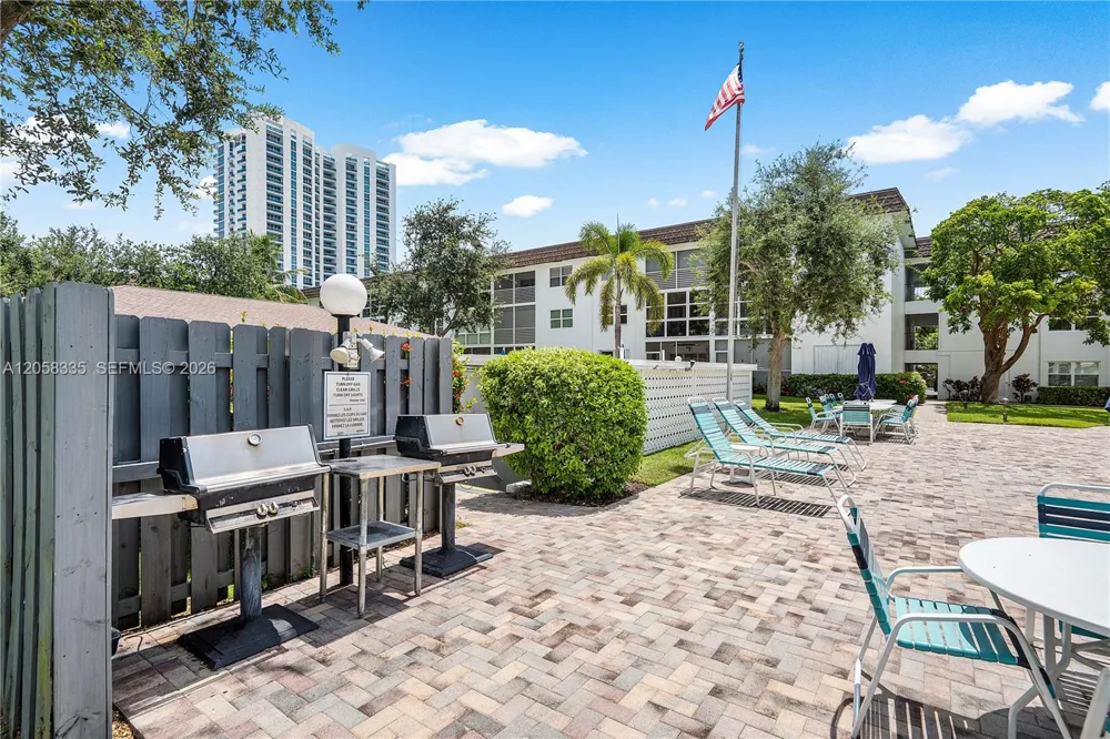 1501 S Ocean Blvd #102 Lauderdale By The Sea, FL 33062