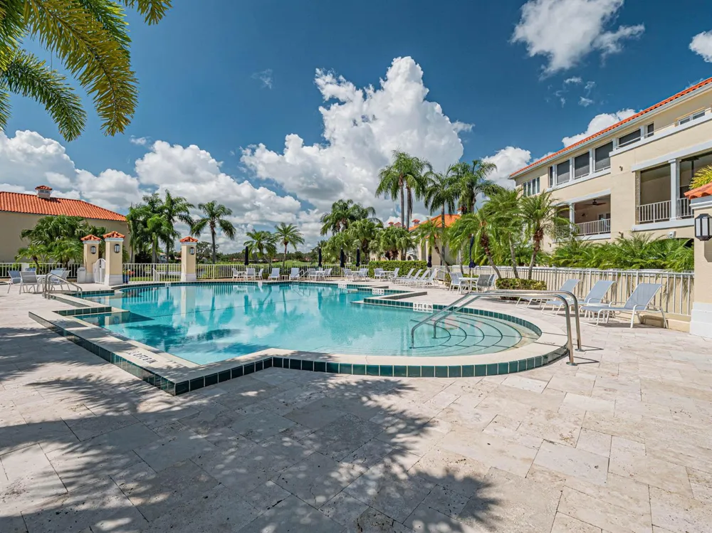5060 HARMONY CIRCLE #105 Vero Beach, FL 32967