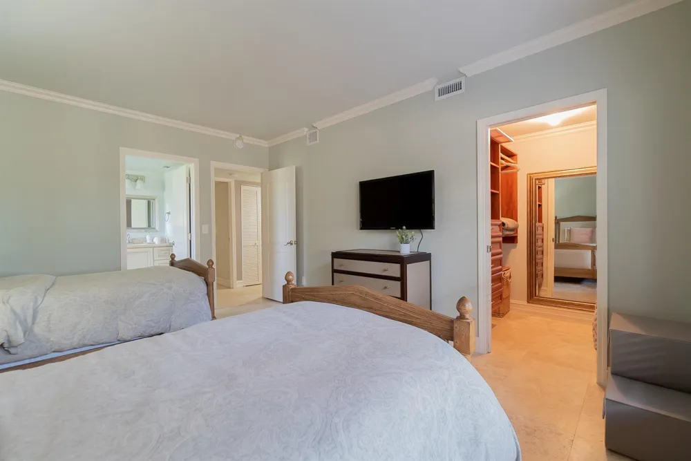 13400 Polo Road W #104 Wellington, FL 33414