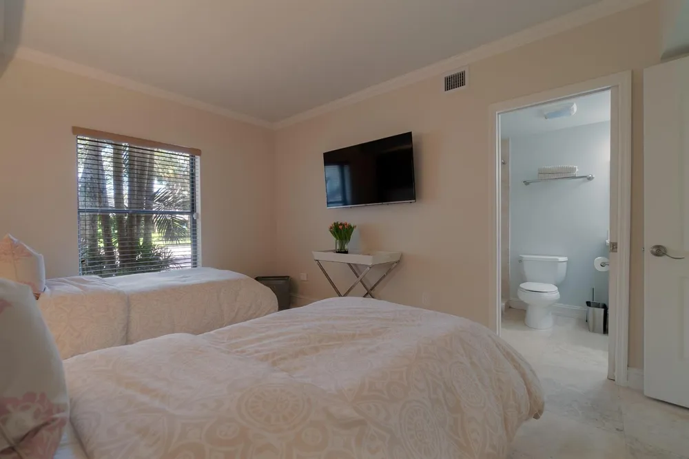 13400 Polo Road W #104 Wellington, FL 33414