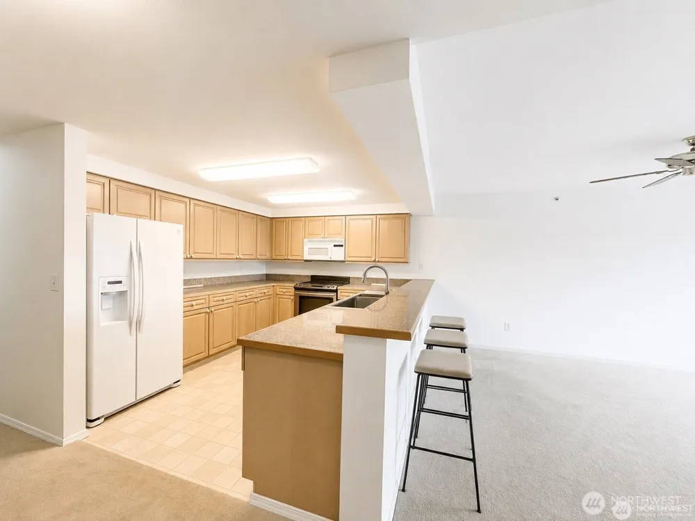 15020 Bothell Way NE #204 Lake Forest Park, WA 98155