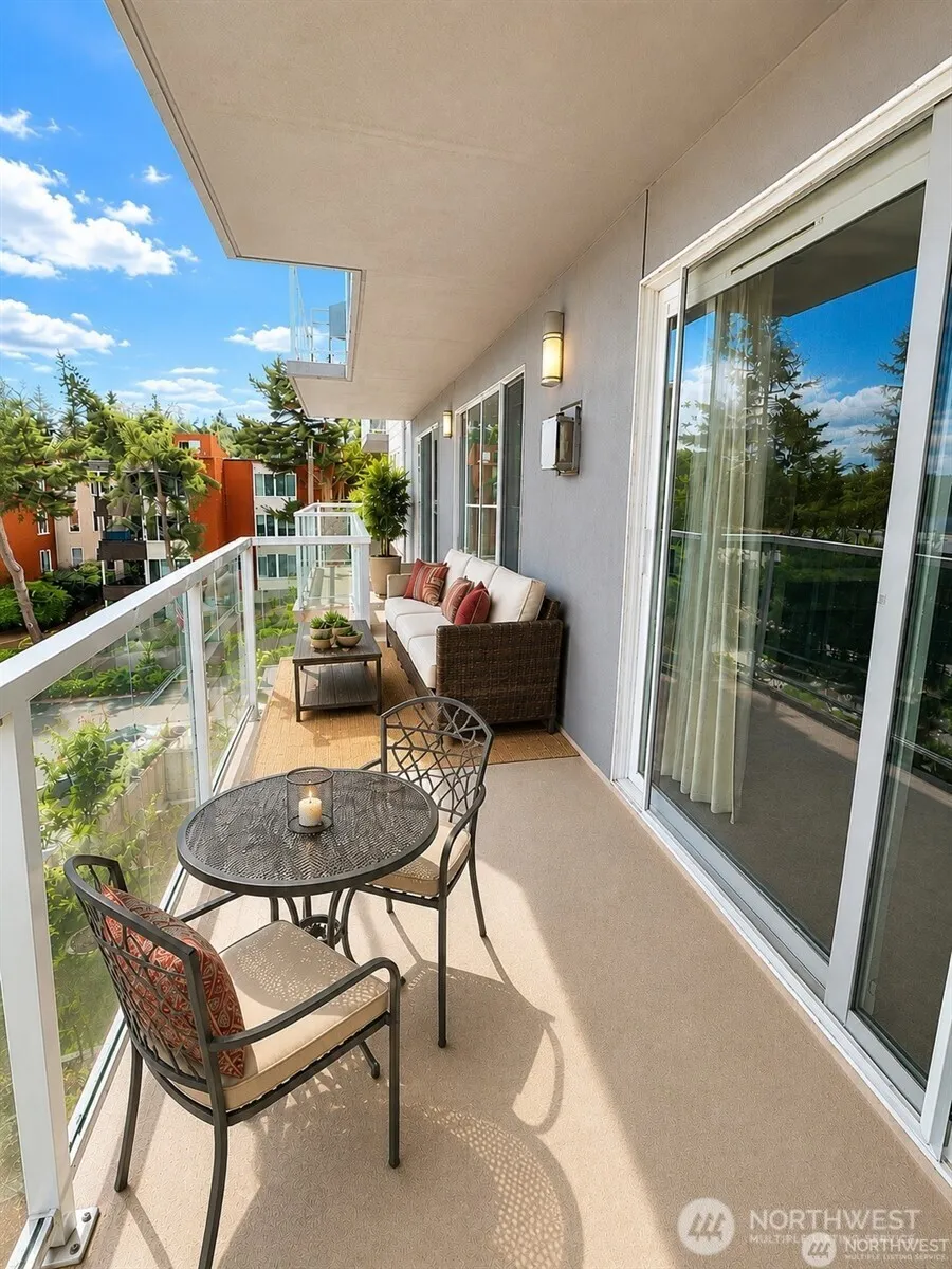 15020 Bothell Way NE #204 Lake Forest Park, WA 98155