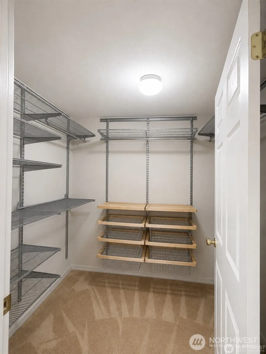 15020 Bothell Way NE #204 Lake Forest Park, WA 98155