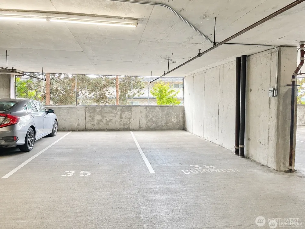 15020 Bothell Way NE #204 Lake Forest Park, WA 98155