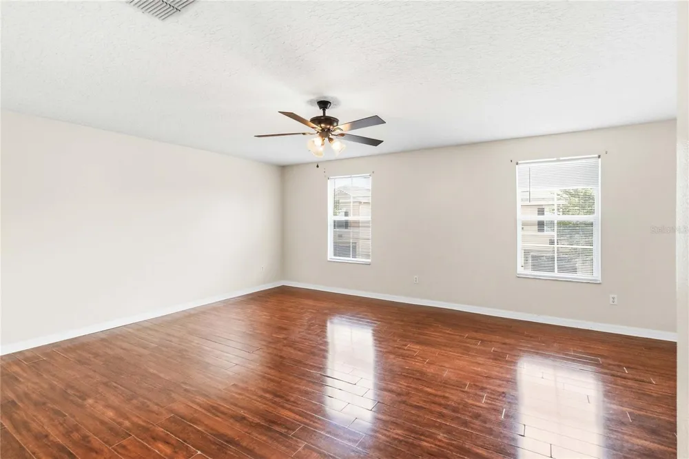 2825 CLIFFE COURT Oviedo, FL 32765