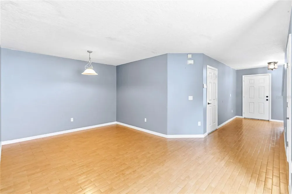 2825 CLIFFE COURT Oviedo, FL 32765