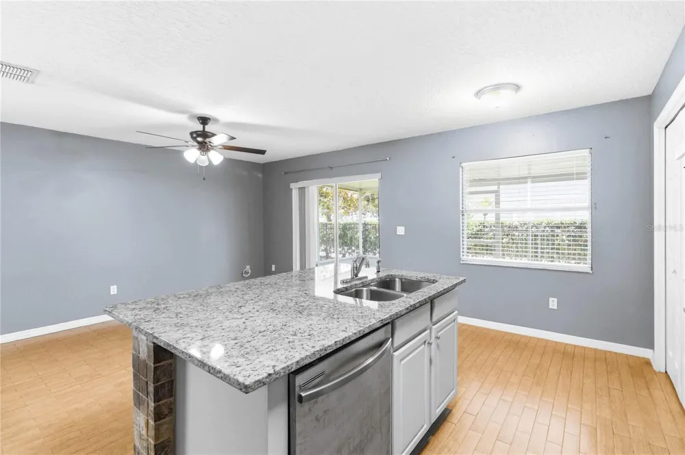 2825 CLIFFE COURT Oviedo, FL 32765
