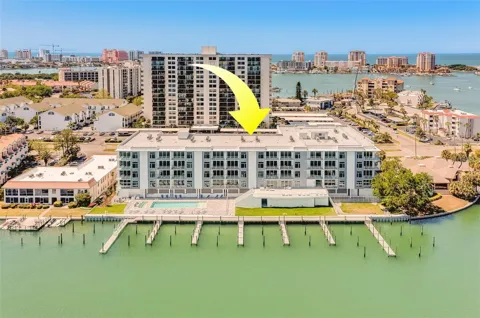 415 ISLAND WAY #311
