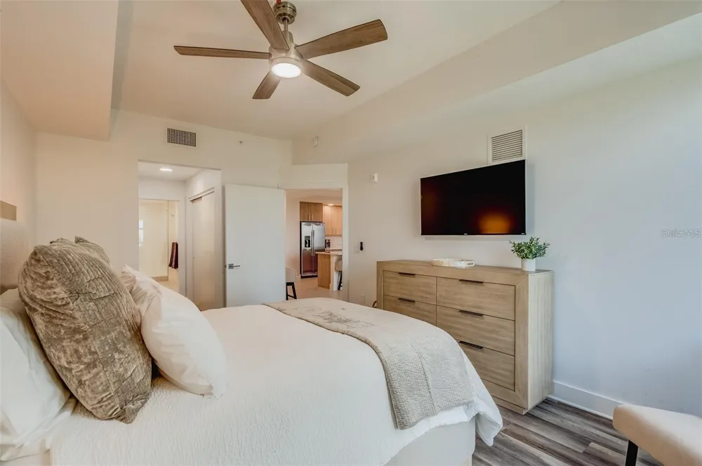 415 ISLAND WAY #311 Clearwater, FL 33767