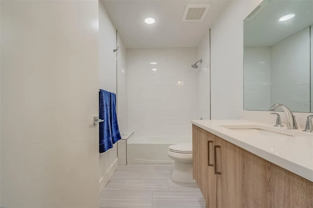 415 ISLAND WAY #311 Clearwater, FL 33767