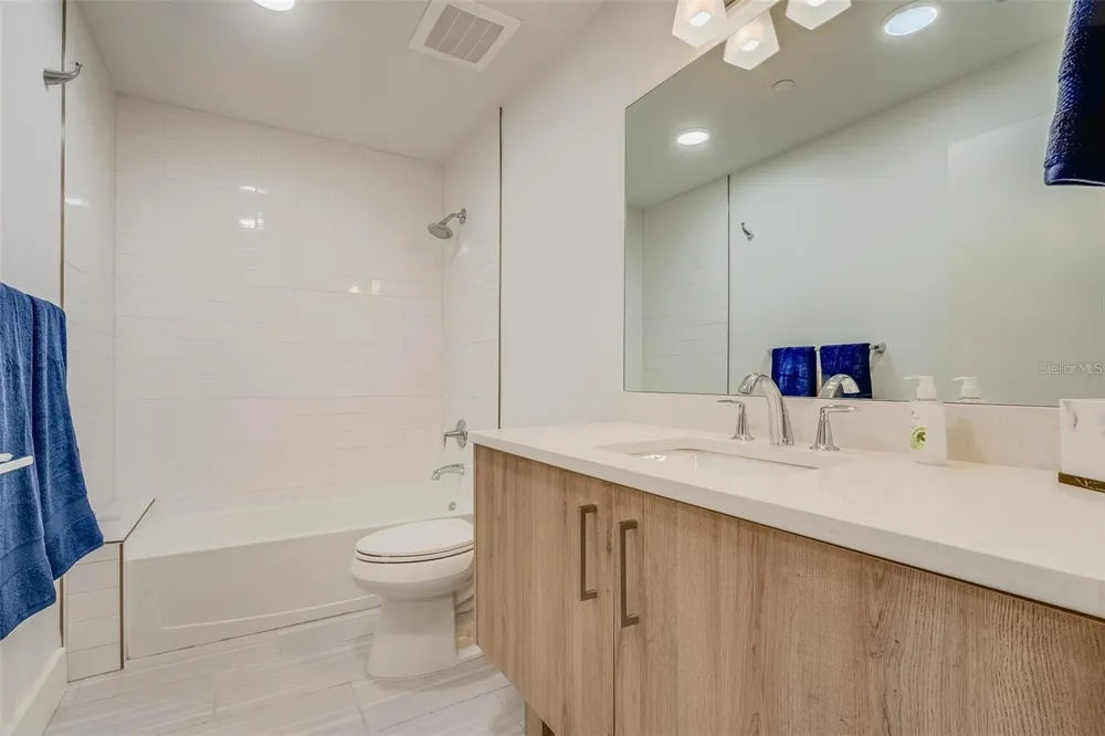 415 ISLAND WAY #311 Clearwater, FL 33767