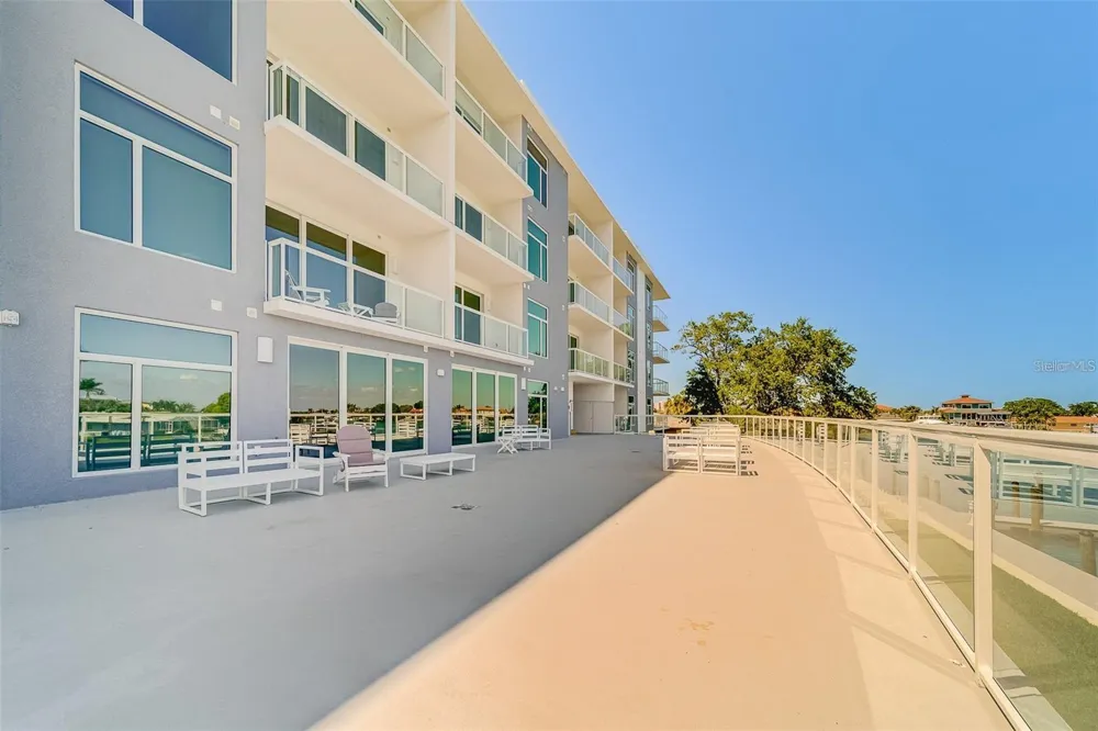 415 ISLAND WAY #311 Clearwater, FL 33767