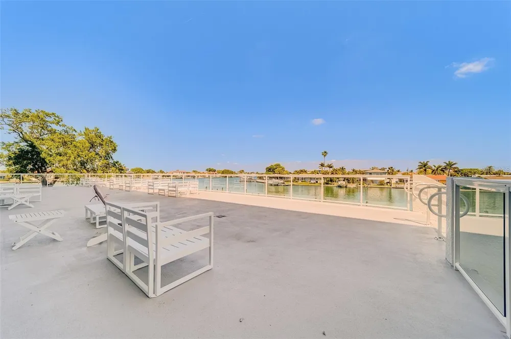 415 ISLAND WAY #311 Clearwater, FL 33767
