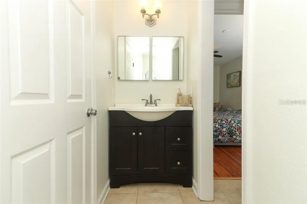 1442 PALM AVENUE Winter Park, FL 32789