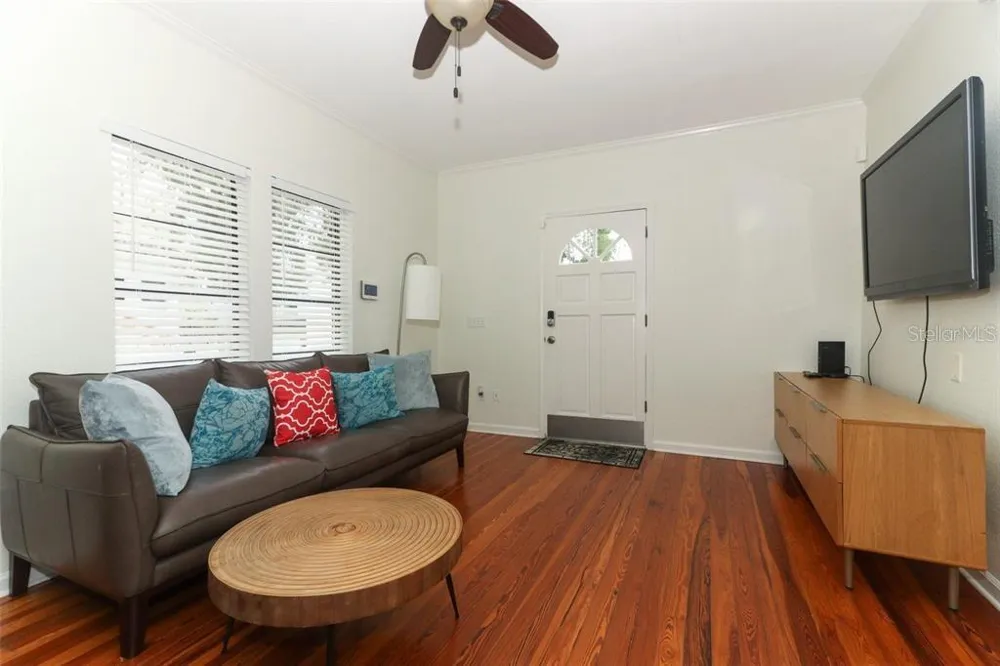 1442 PALM AVENUE Winter Park, FL 32789