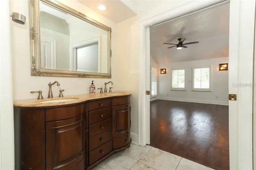 1442 PALM AVENUE Winter Park, FL 32789
