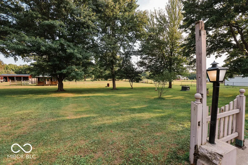 8495 Big Bend Road Martinsville, IN 46151
