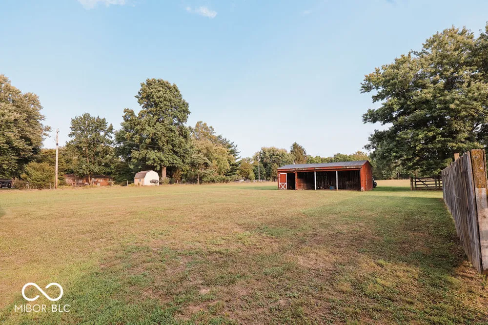 8495 Big Bend Road Martinsville, IN 46151
