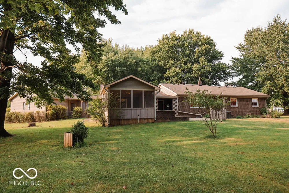 8495 Big Bend Road Martinsville, IN 46151