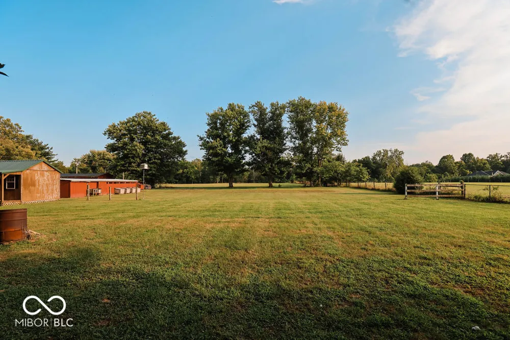 8495 Big Bend Road Martinsville, IN 46151