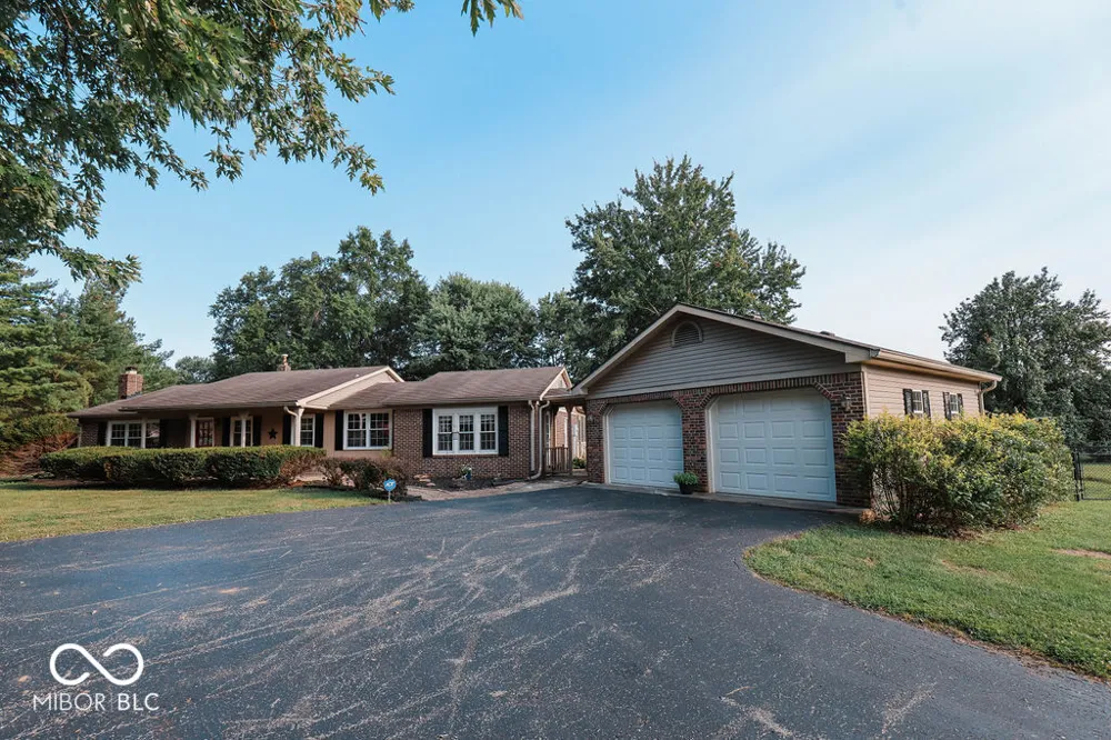 8495 Big Bend Road Martinsville, IN 46151