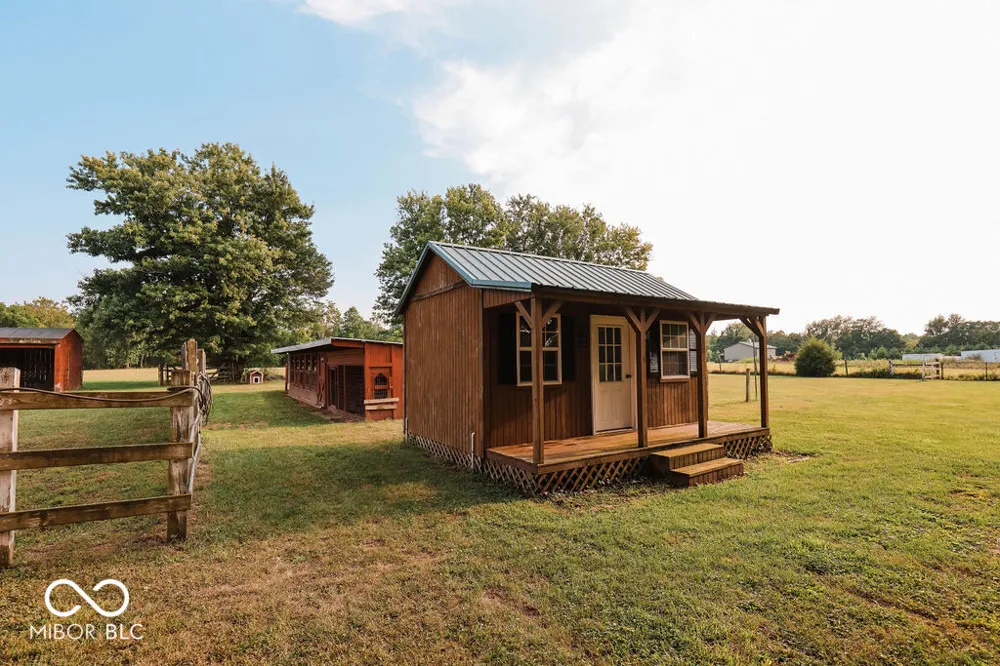 8495 Big Bend Road Martinsville, IN 46151