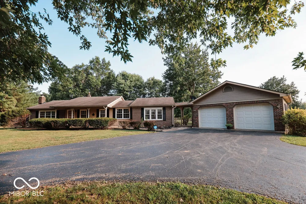 8495 Big Bend Road Martinsville, IN 46151