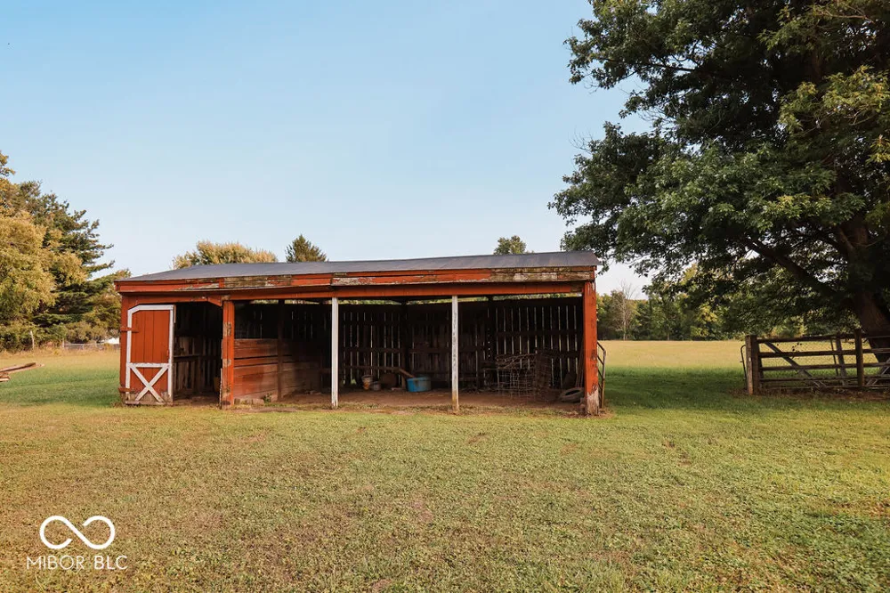 8495 Big Bend Road Martinsville, IN 46151